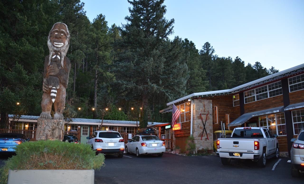 Sitzmark Chalet Inn Ruidoso Bagian luar foto