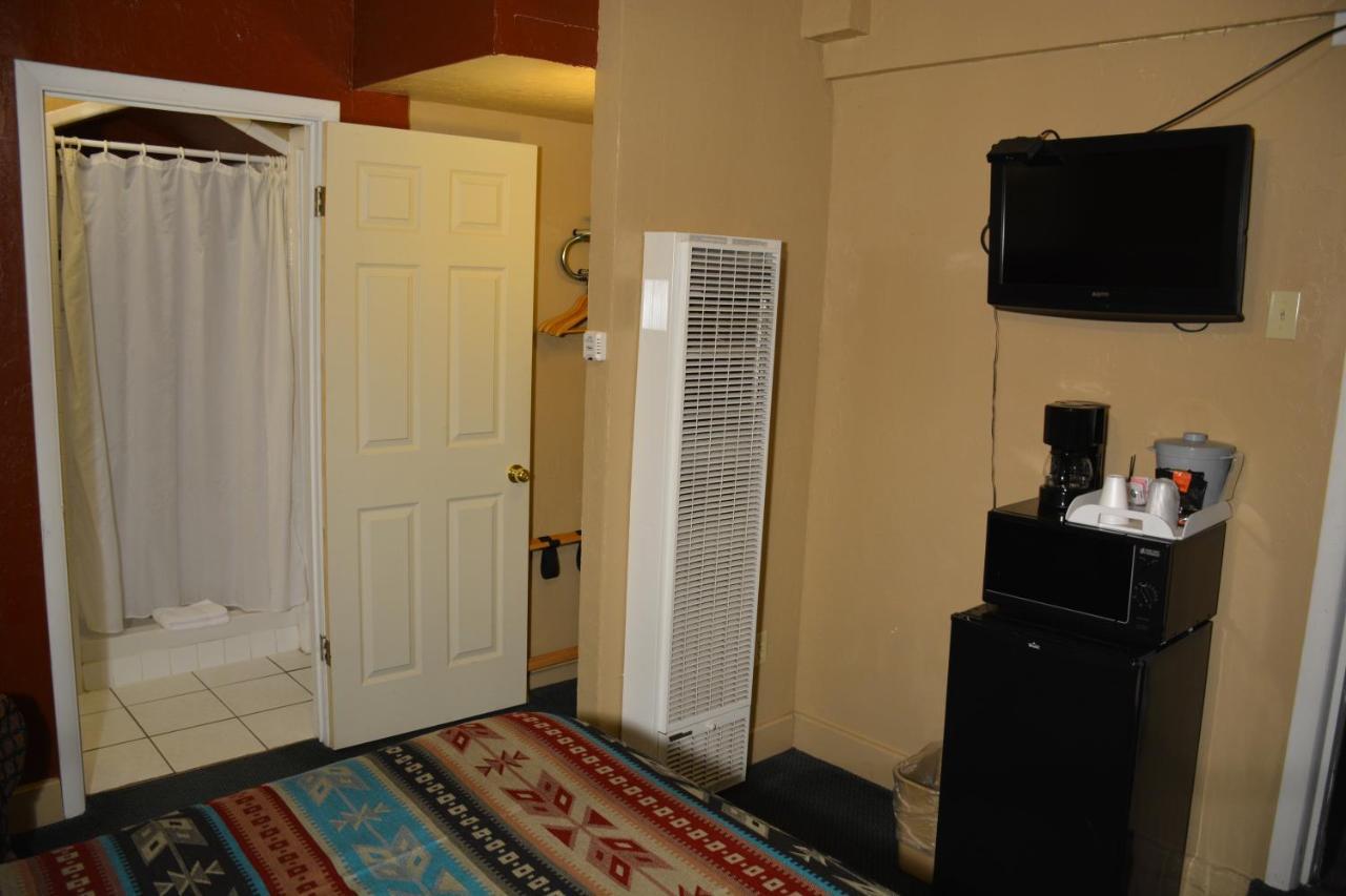 Sitzmark Chalet Inn Ruidoso Bagian luar foto