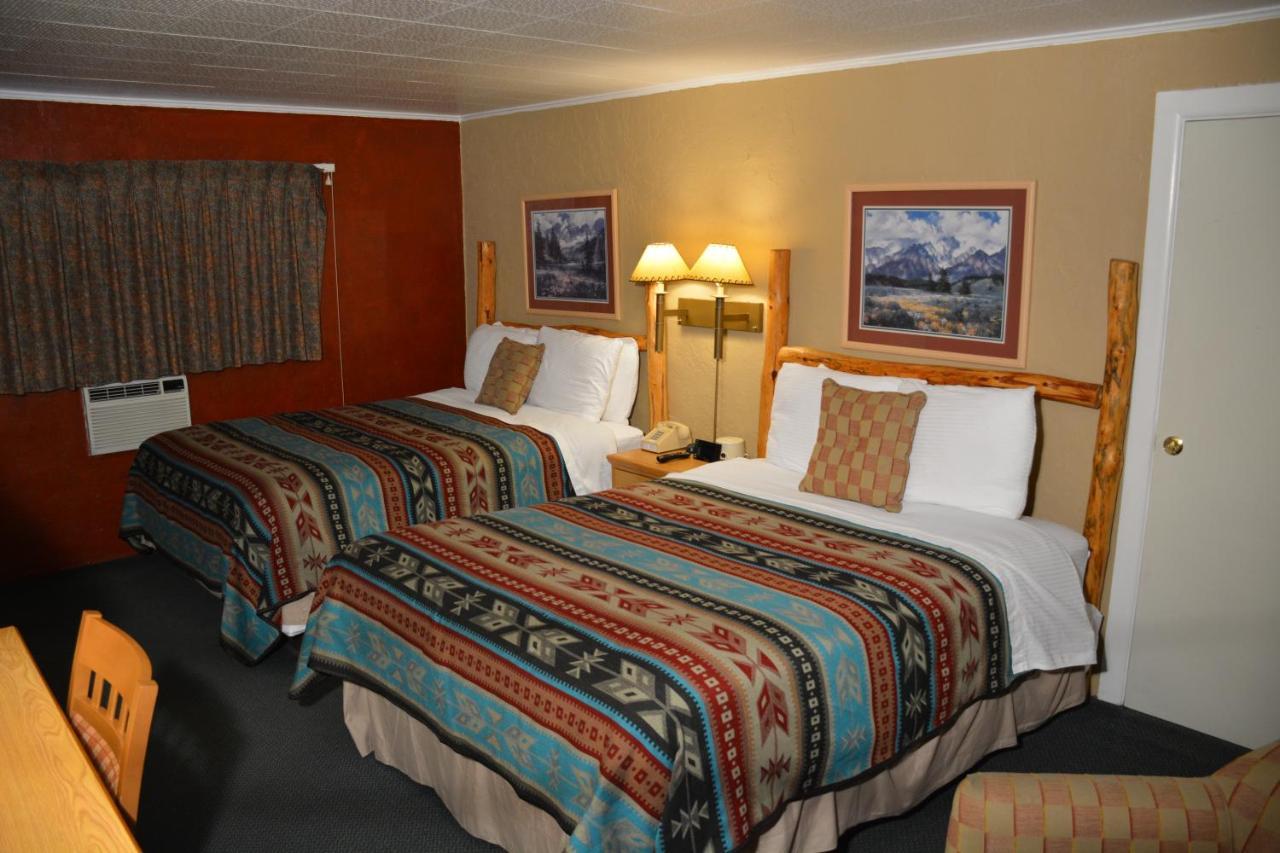 Sitzmark Chalet Inn Ruidoso Bagian luar foto