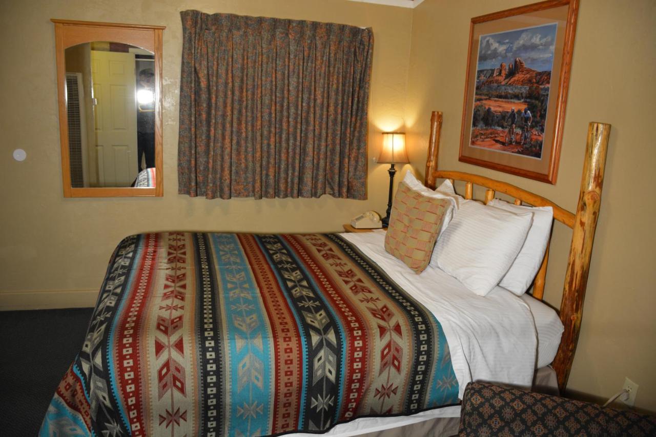 Sitzmark Chalet Inn Ruidoso Bagian luar foto
