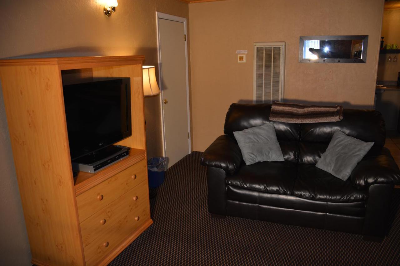Sitzmark Chalet Inn Ruidoso Bagian luar foto