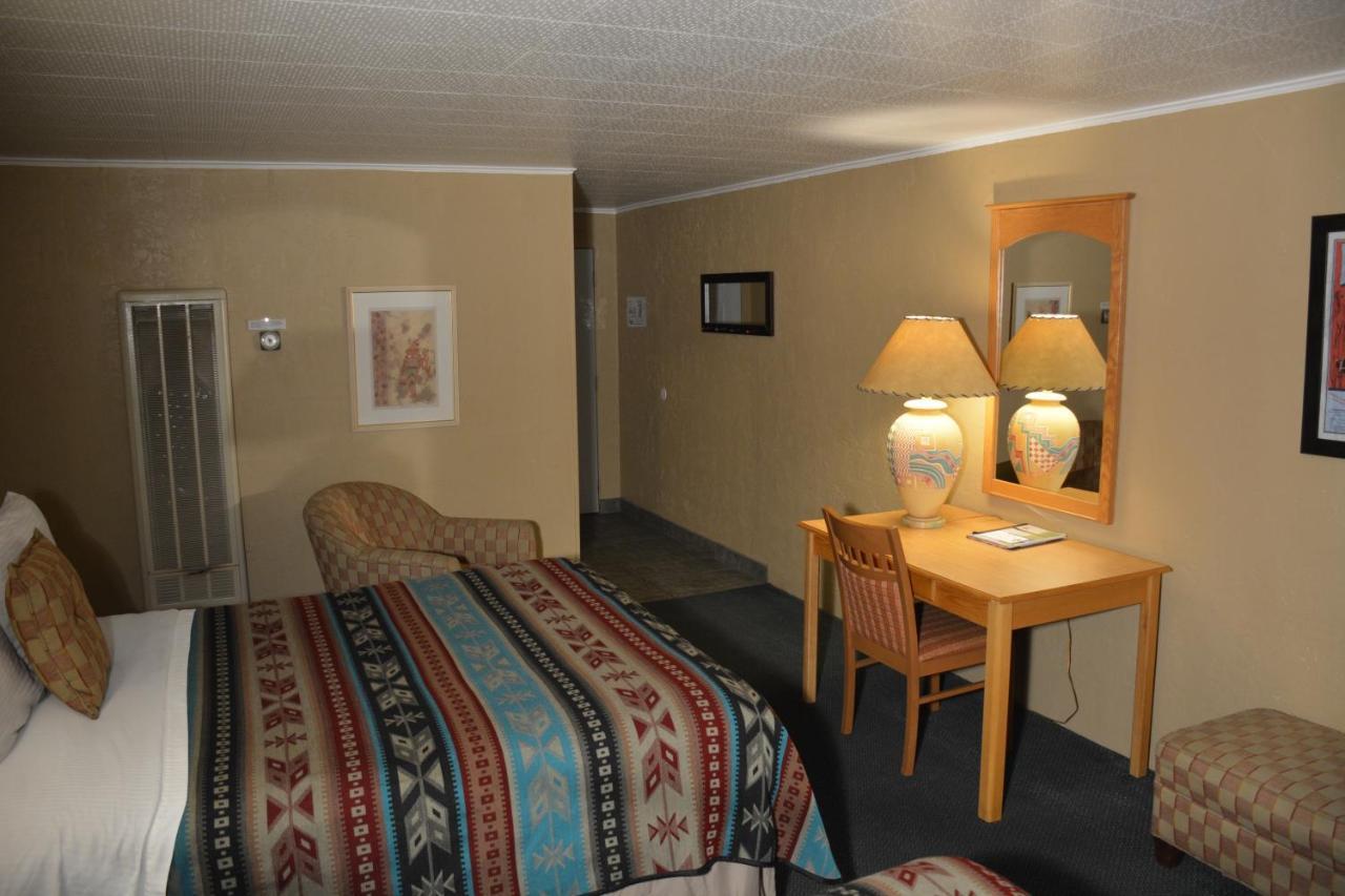 Sitzmark Chalet Inn Ruidoso Bagian luar foto