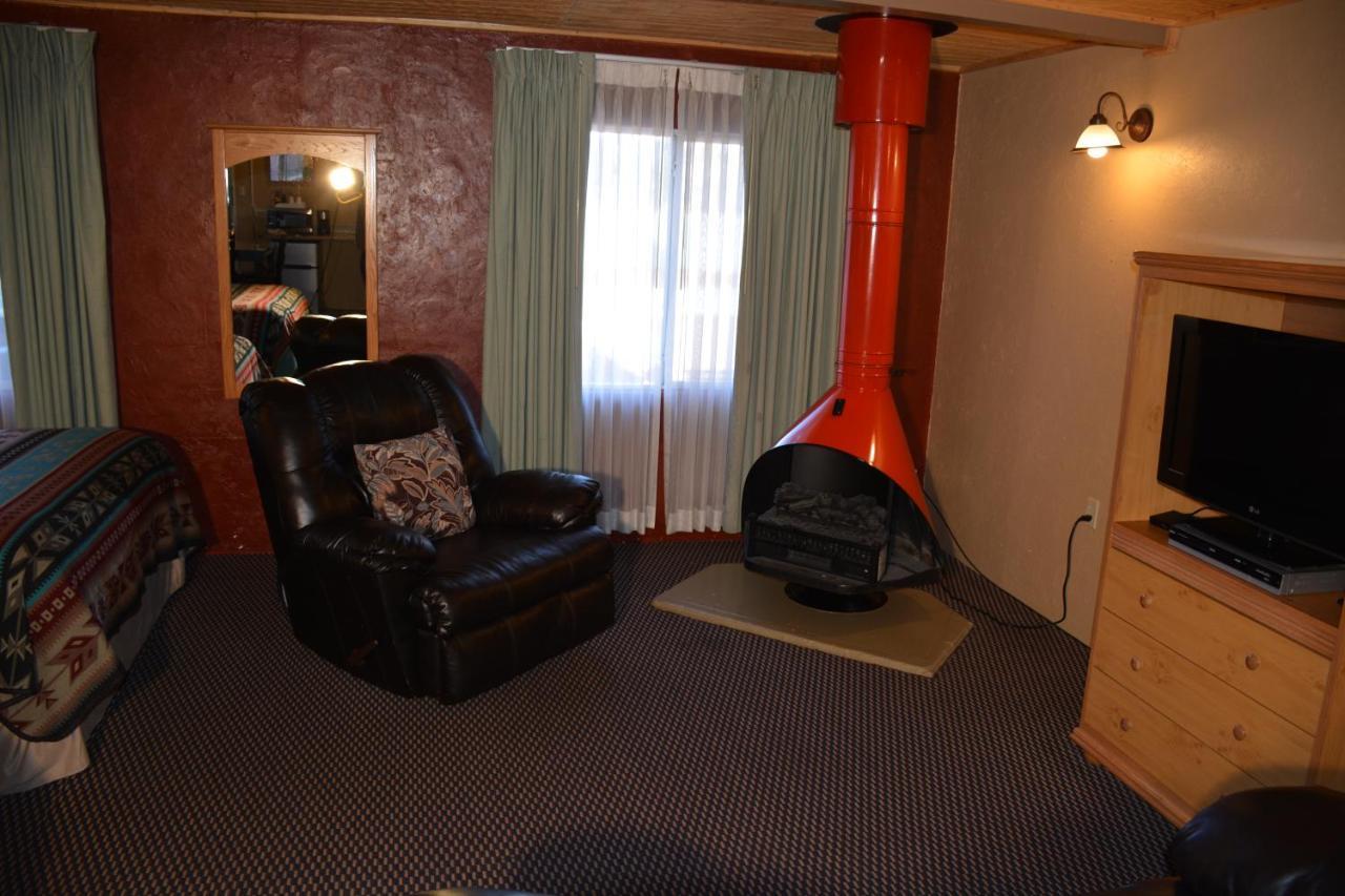 Sitzmark Chalet Inn Ruidoso Bagian luar foto