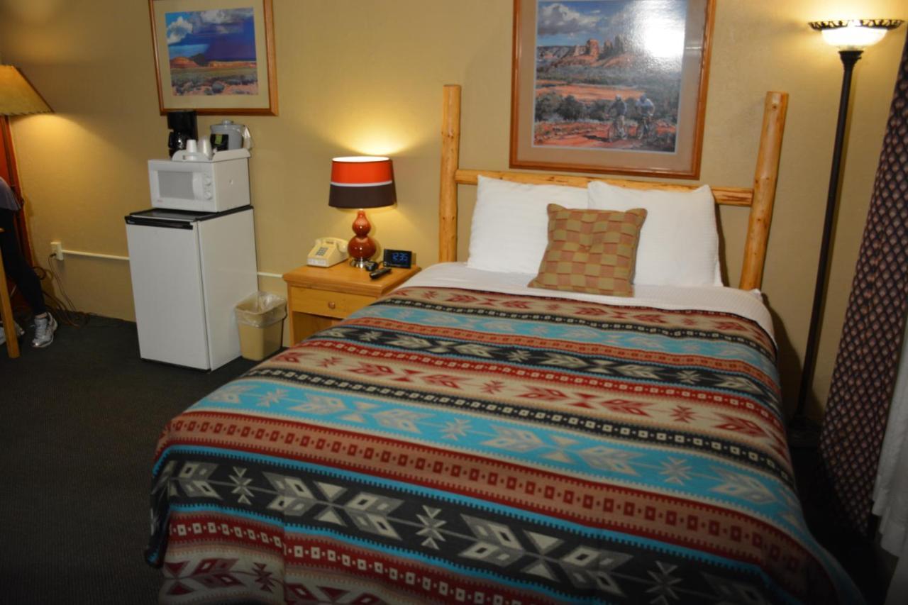 Sitzmark Chalet Inn Ruidoso Bagian luar foto