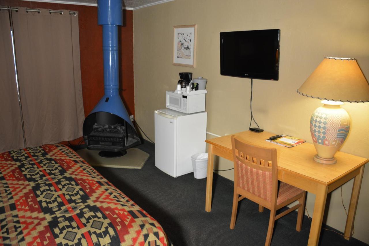 Sitzmark Chalet Inn Ruidoso Bagian luar foto