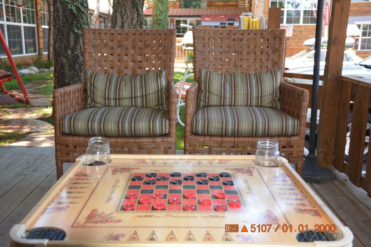 Sitzmark Chalet Inn Ruidoso Bagian luar foto